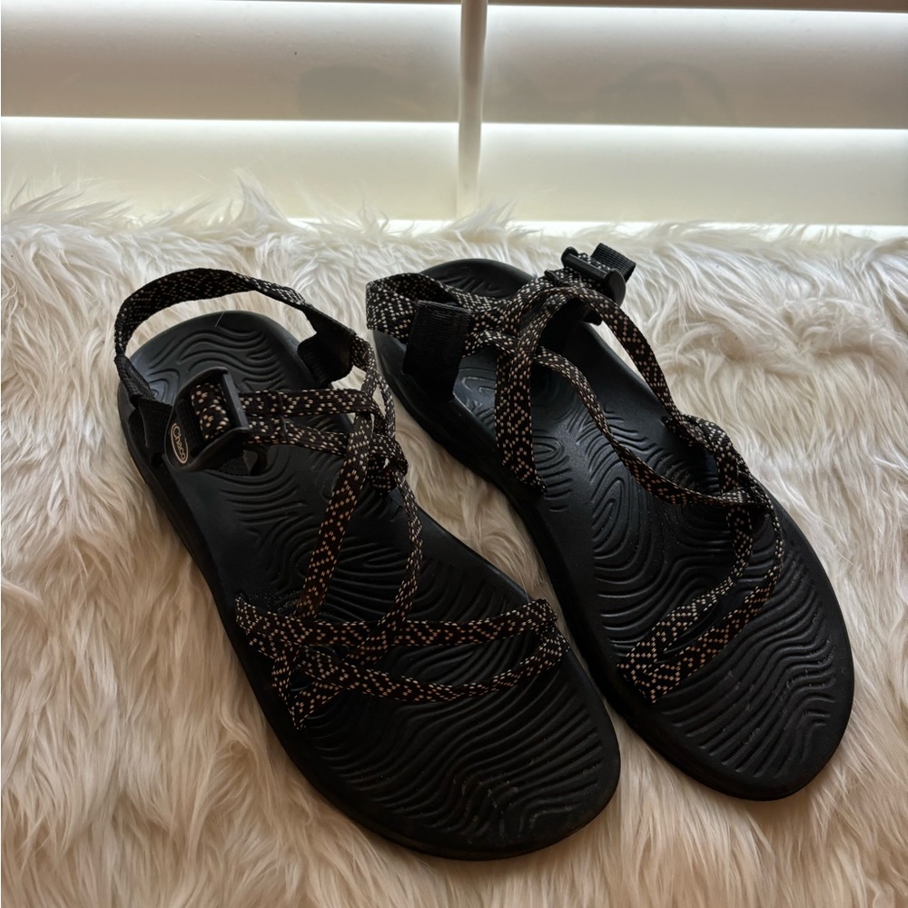 Chaco Women's Zvolv X2 Sandal Size 9 Strappy Black